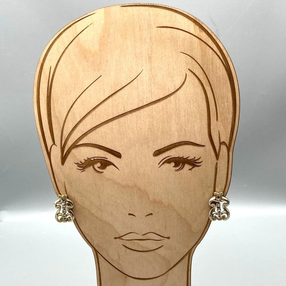 Elegant Vintage Flourish Earrings, Polished Gold Tone Screw Back Scrollwork - Picture 3 of 6